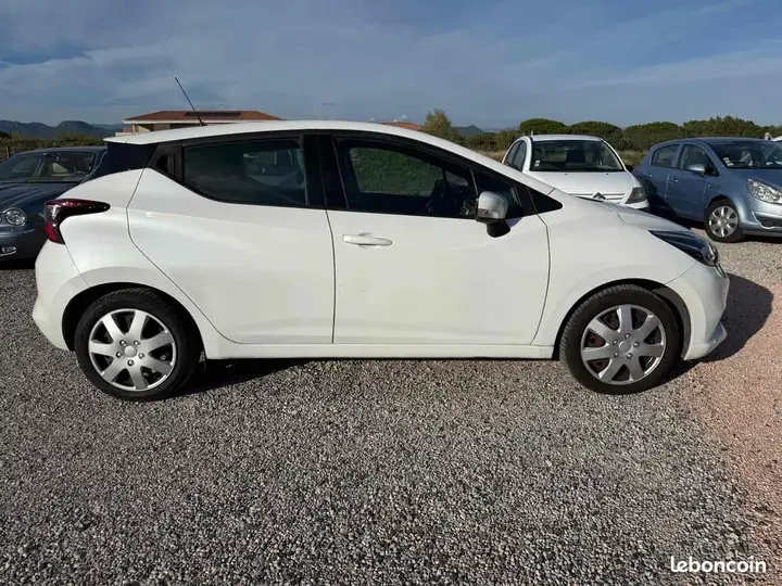 Nissan Micra 2018 photo 3