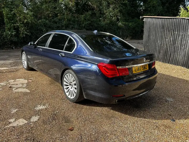 BMW 7 Series 2012 photo 5