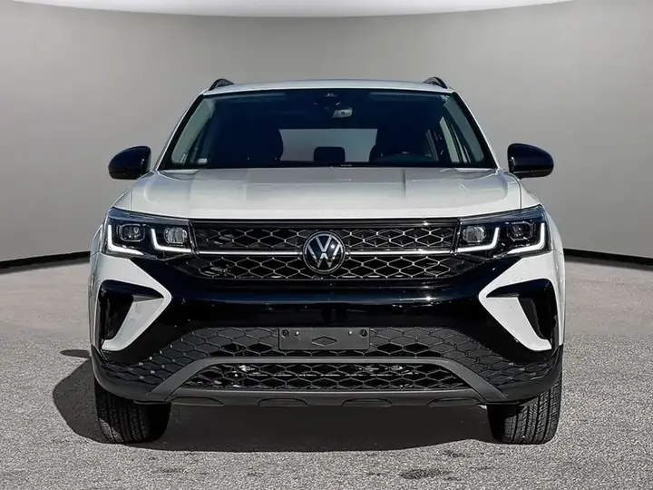 Volkswagen Taos 2024 photo 2