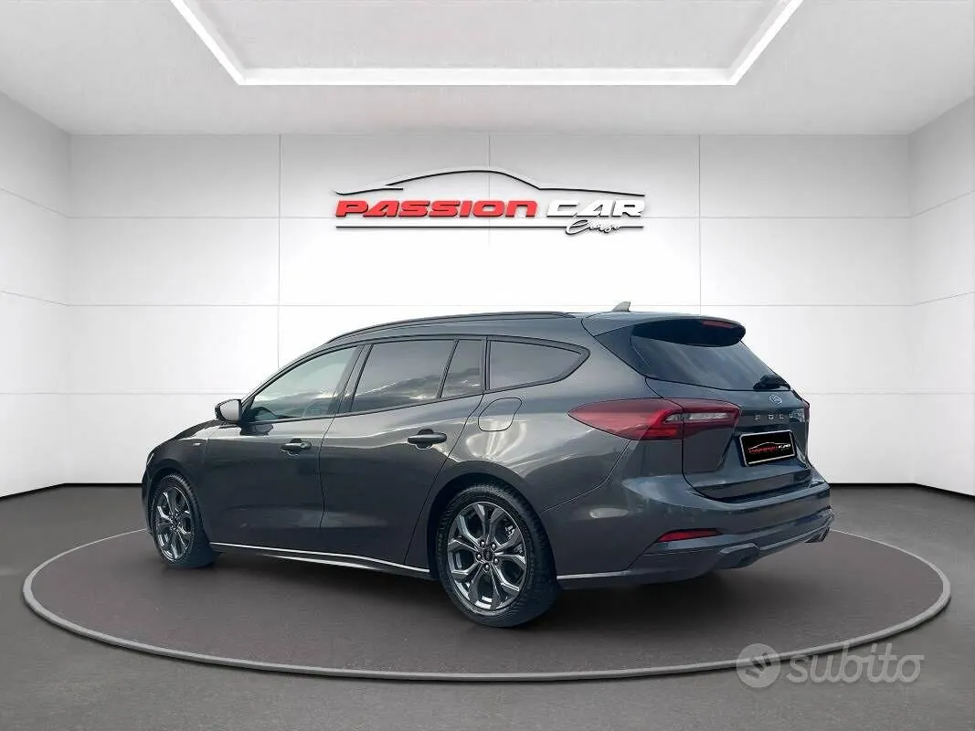 Ford Focus 2025 photo 5