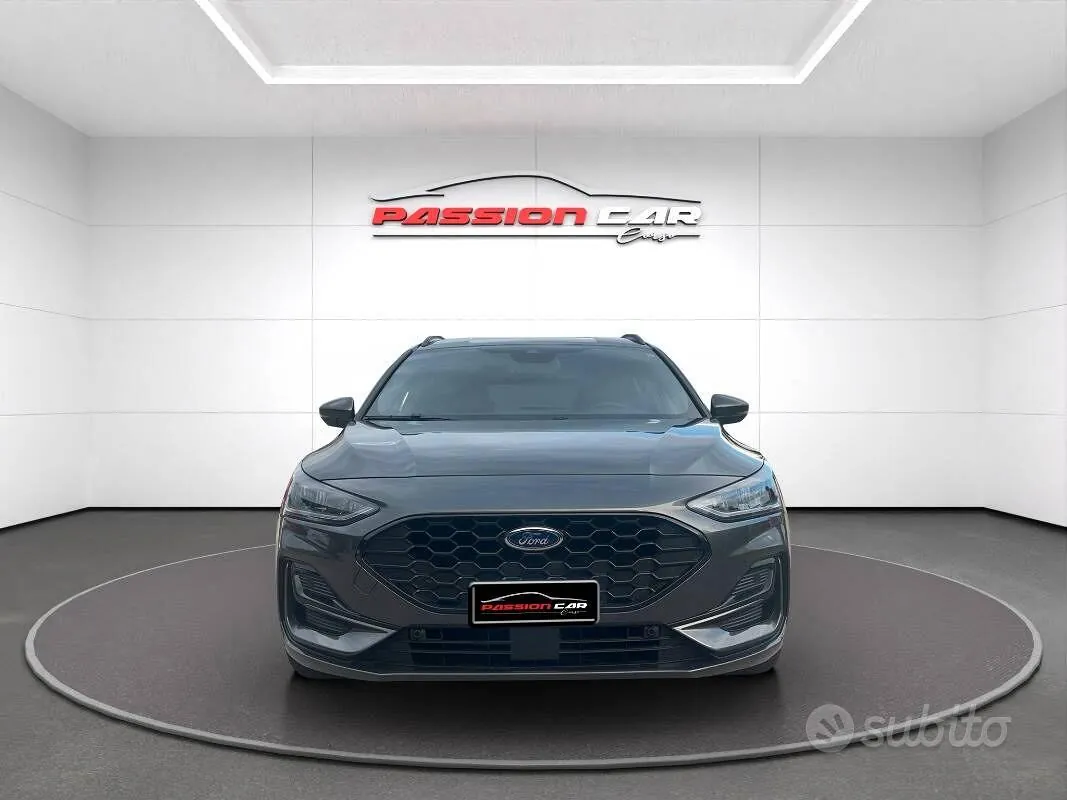 Ford Focus 2025 photo 2