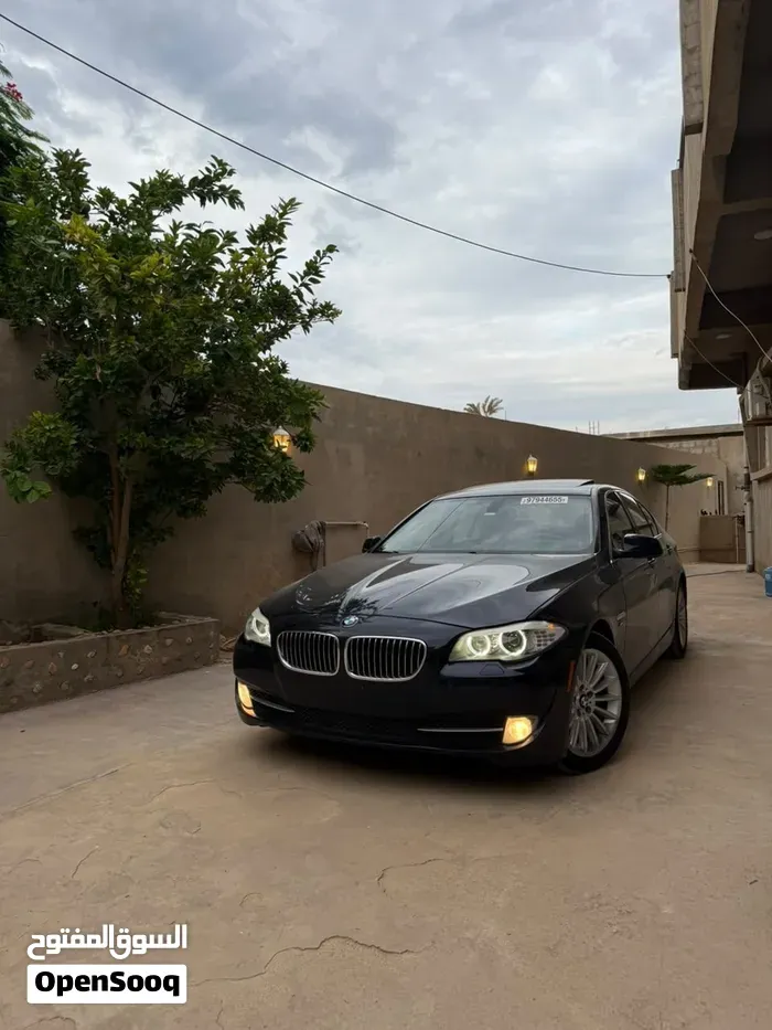 BMW 5 Series 2011 photo 3
