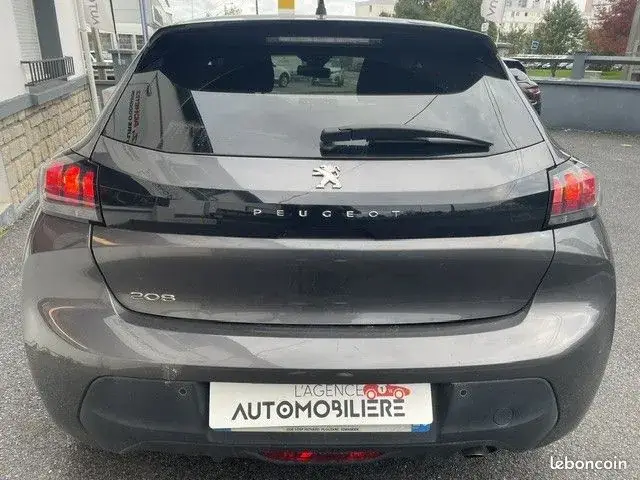 Peugeot 208 2022 photo 5