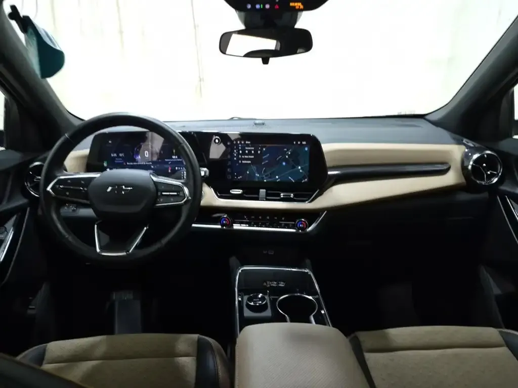 Chevrolet Equinox 2026 photo 2
