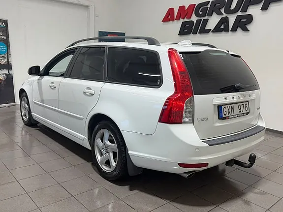 Volvo V50 2011 photo 4