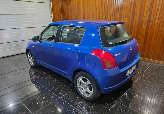 Suzuki Swift 2006 photo 3