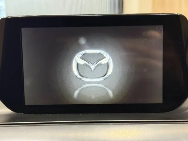 Mazda Atenza Wagon 2015 photo 4