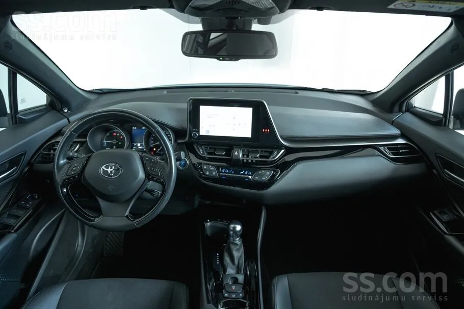Toyota C-Hr 2022 photo 4