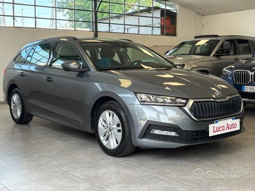 Skoda Octavia 2023 photo 3