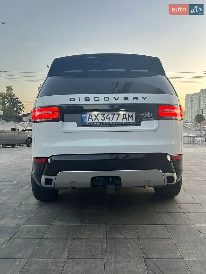 Land Rover Discovery 2018 photo 2