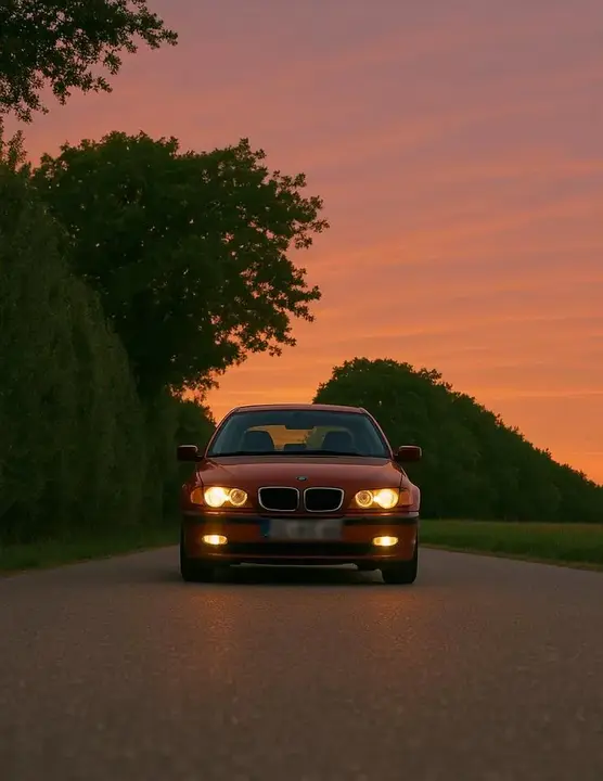 BMW 318I