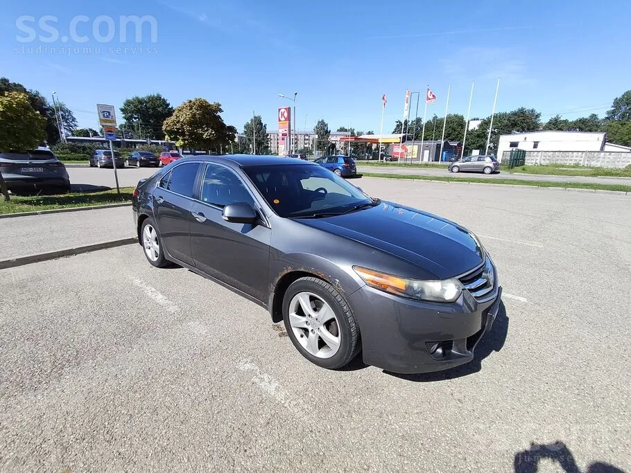 Honda Accord 2010 photo 3