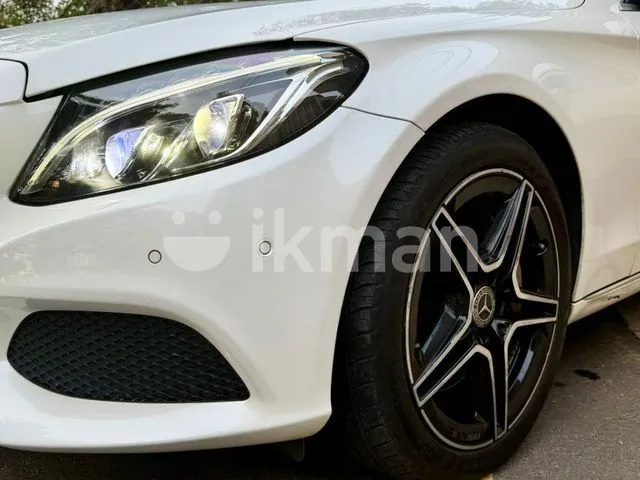 Mercedes-Benz C350