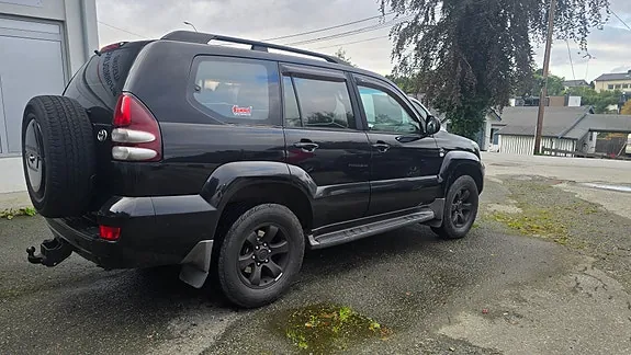 Toyota Land Cruiser 2004 photo 2