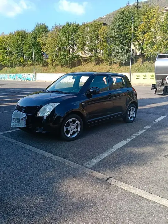 Suzuki Swift 2007 photo 3