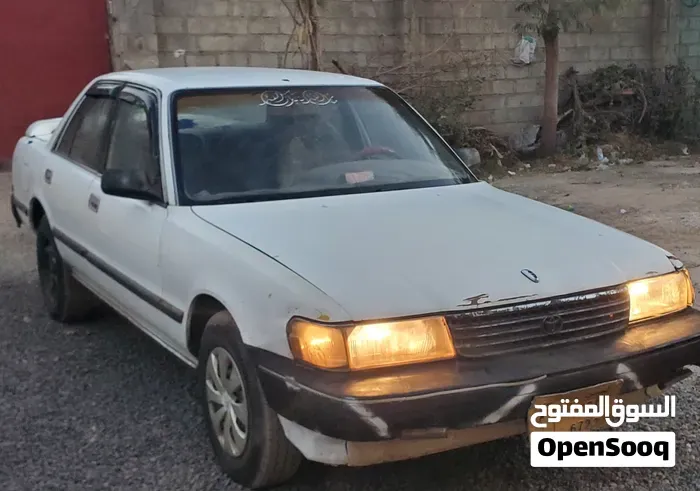 Toyota Cressida 1990 photo 3