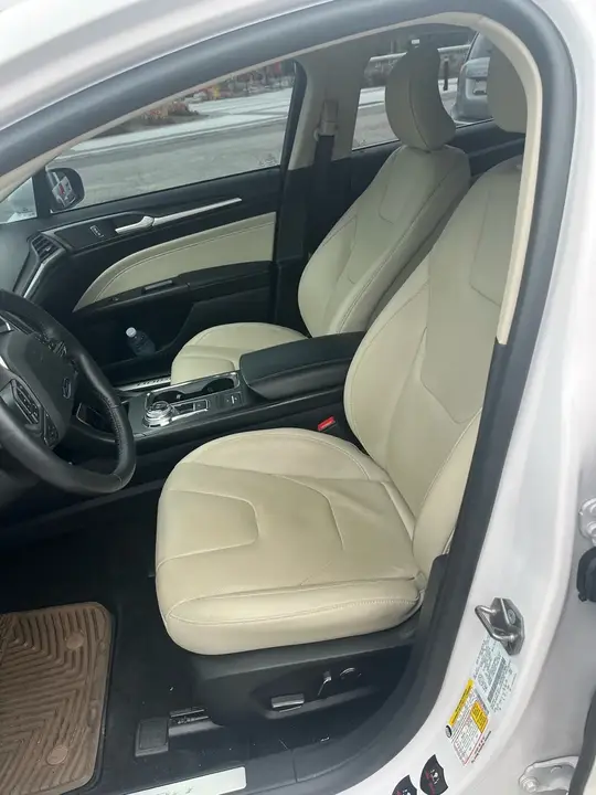 Ford Fusion 2017 photo 2