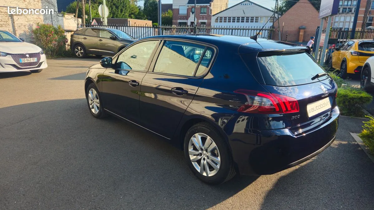 Peugeot 308 2020 photo 3
