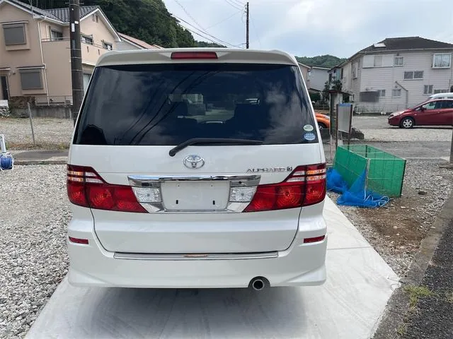 Toyota Alphard 2005 photo 3