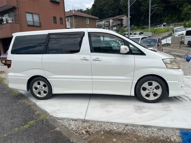Toyota Alphard 2005 photo 4