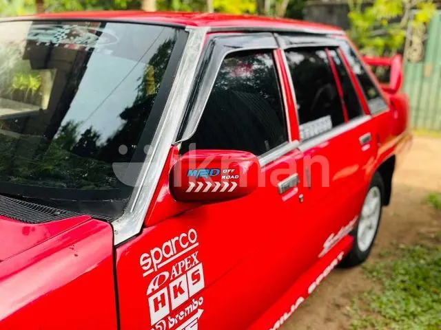 Mazda 3 1999 photo 5