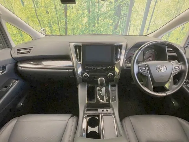 Toyota Alphard 2022 photo 2