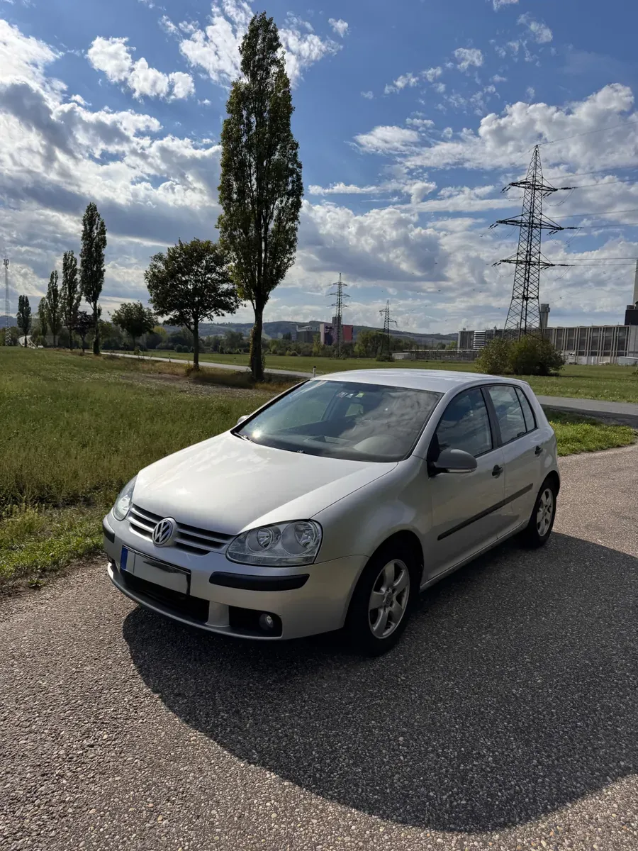 Volkswagen Golf 2005 photo 2
