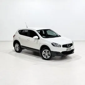 Nissan Dualis 2013 photo 2