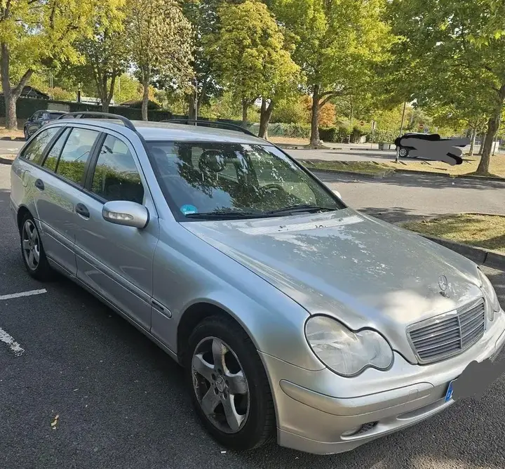 Mercedes-Benz C180