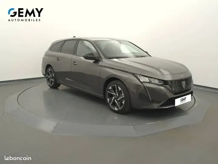 Peugeot 308 2022 photo 3