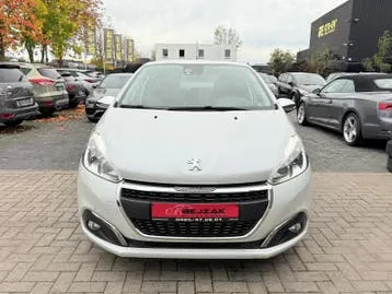 Peugeot 208 2018 photo 2