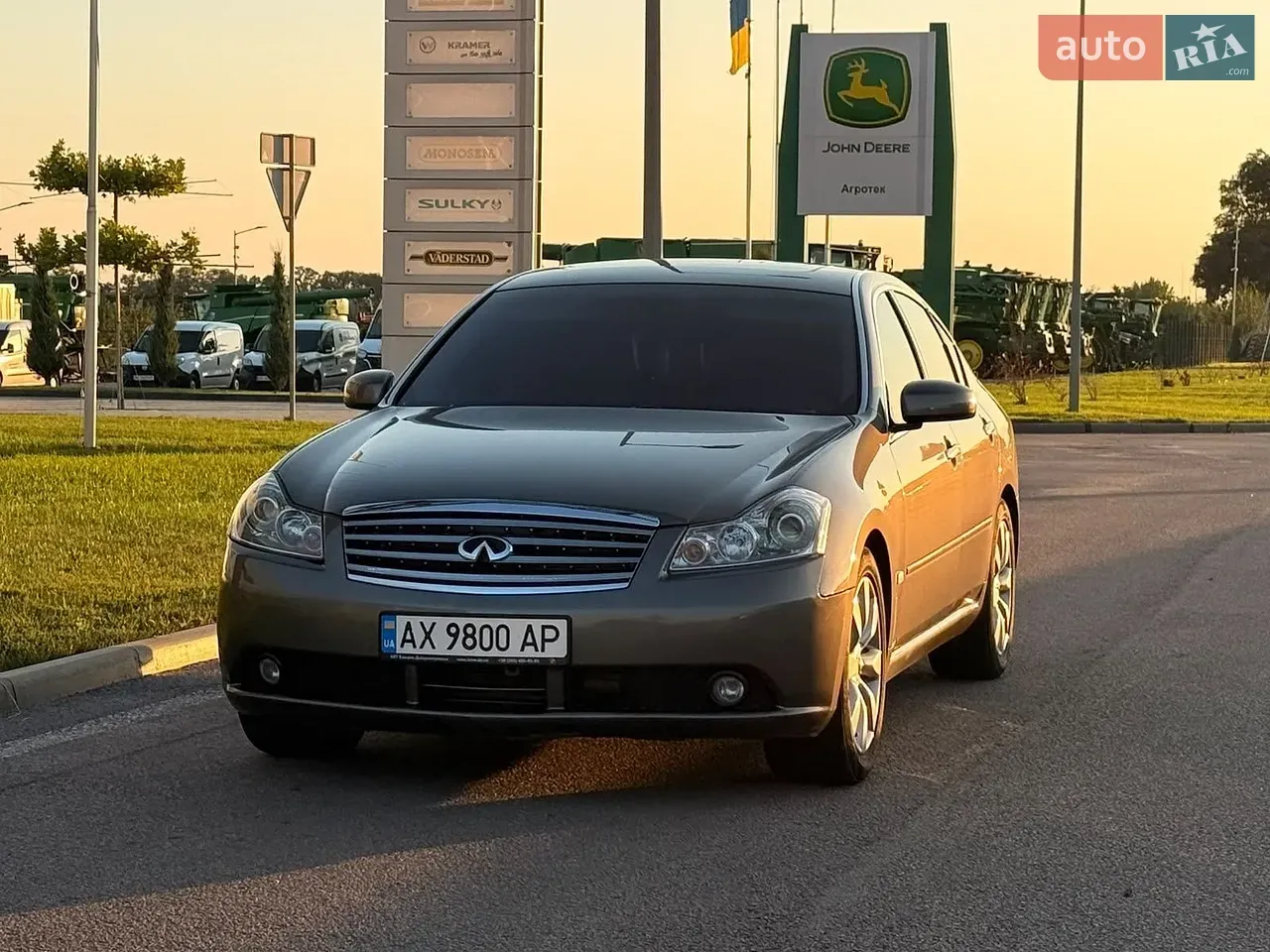 Infiniti M45