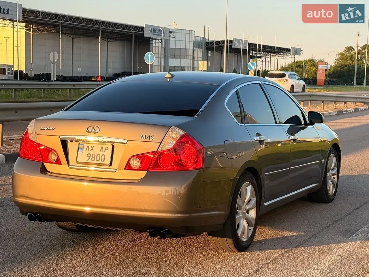 Infiniti M45 2005 photo 3