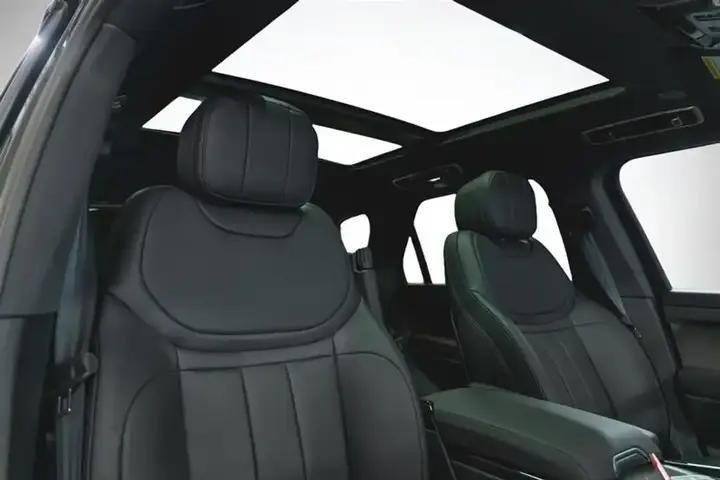 Land Rover Range Rover Sport 2026 photo 3