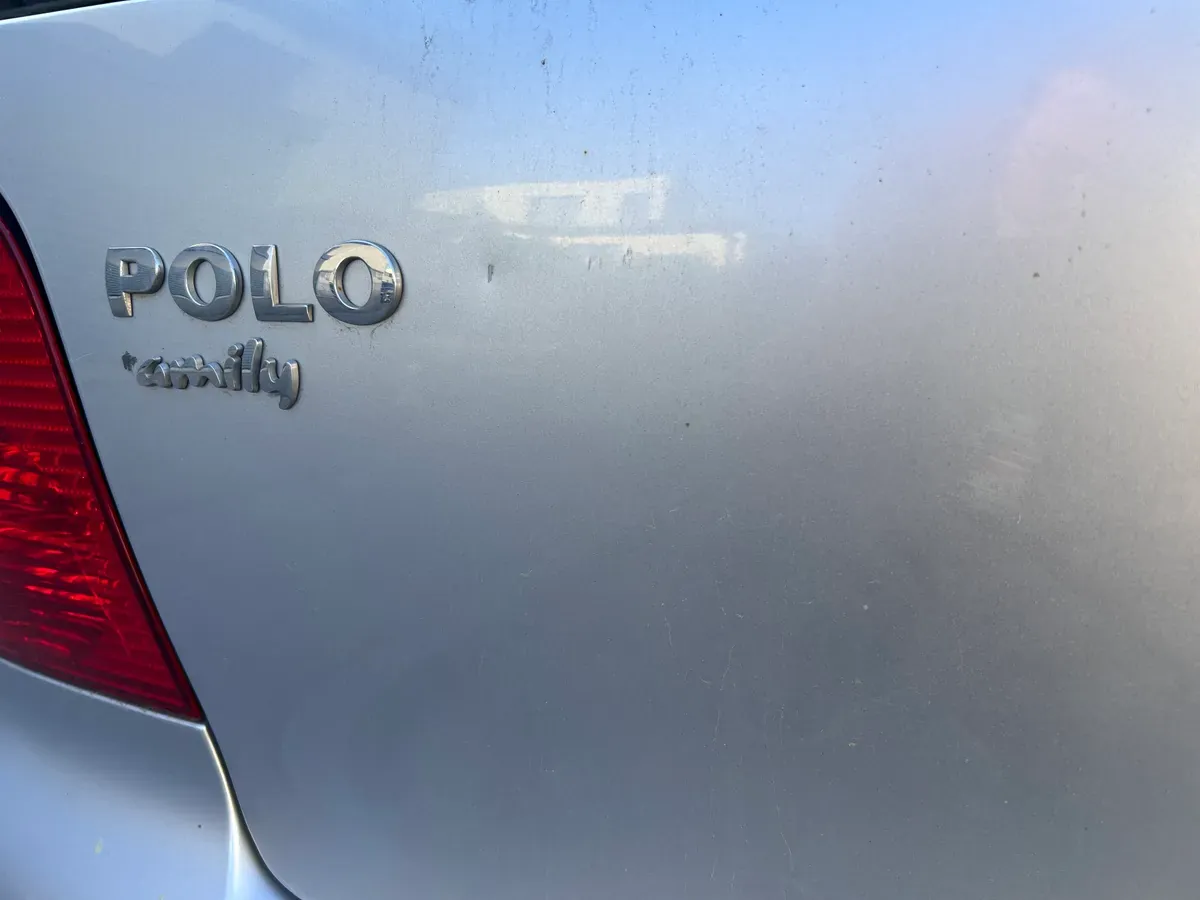Volkswagen Polo 2004 photo 3