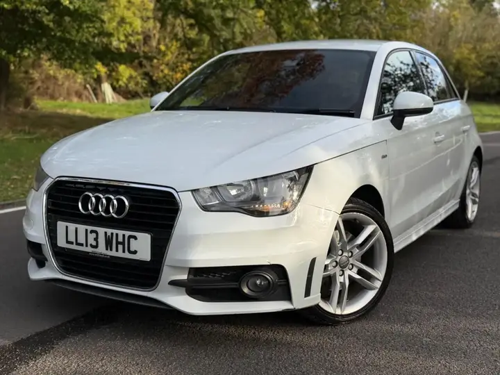 Audi A1 2013 photo 2