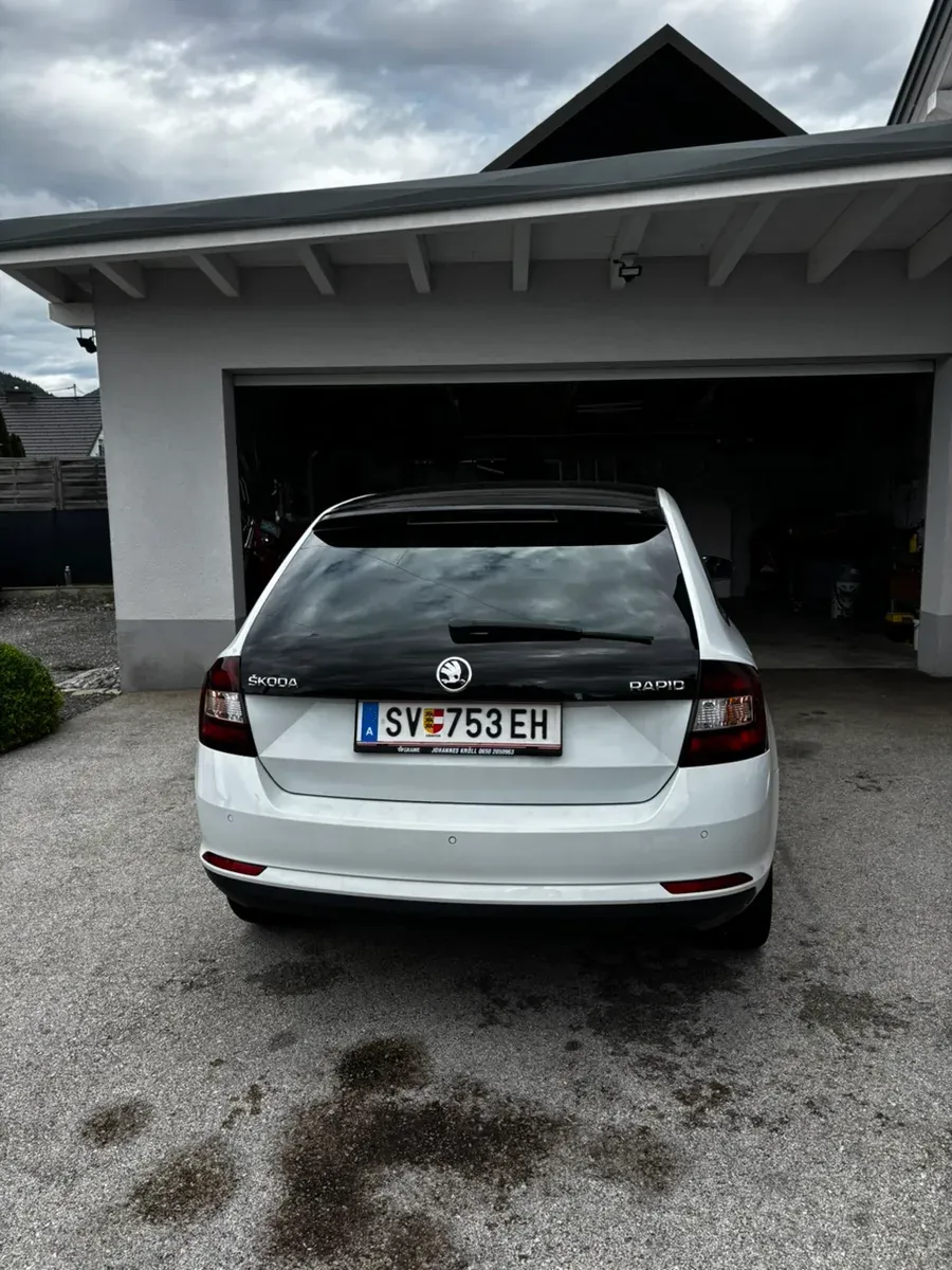 Skoda Rapid 2016 photo 2