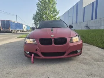 BMW 318 Break 2010 photo 2