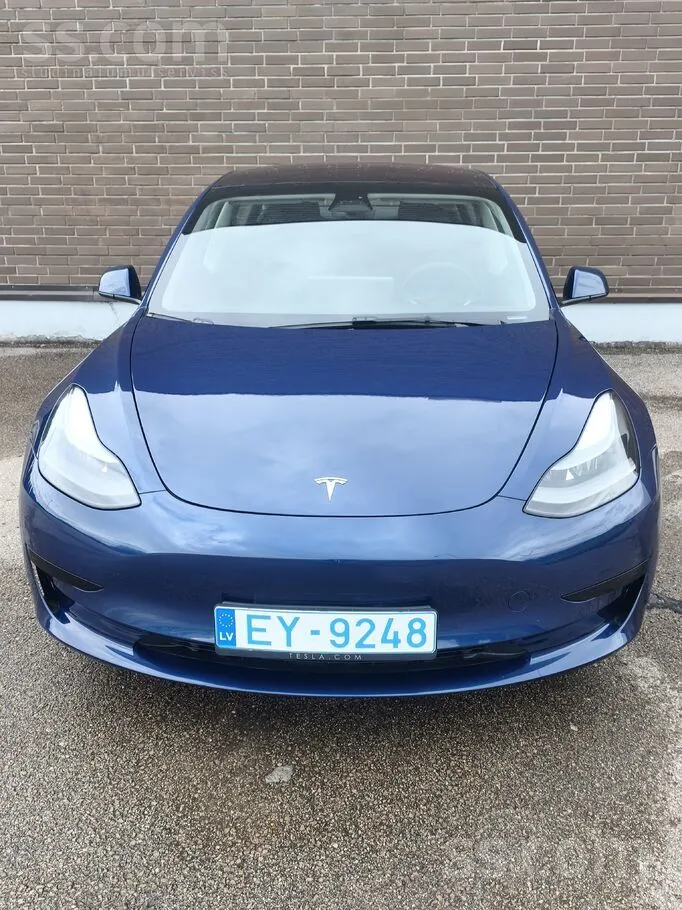 Tesla Model 3 2023 photo 5