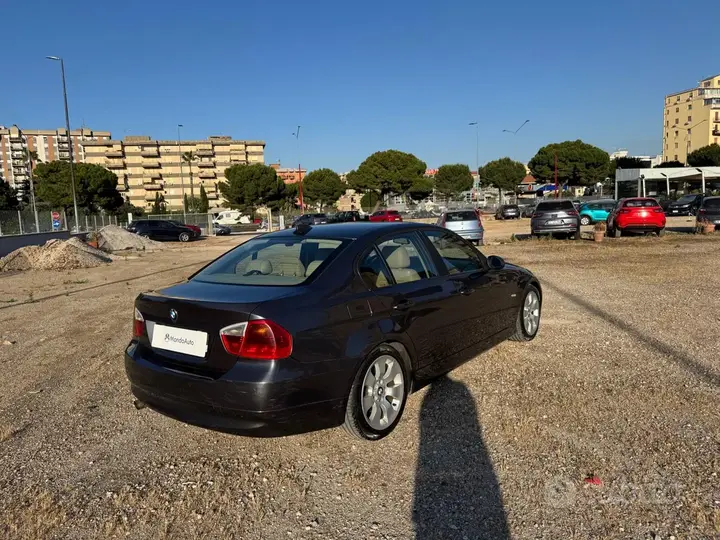 BMW 320D 2005 photo 4