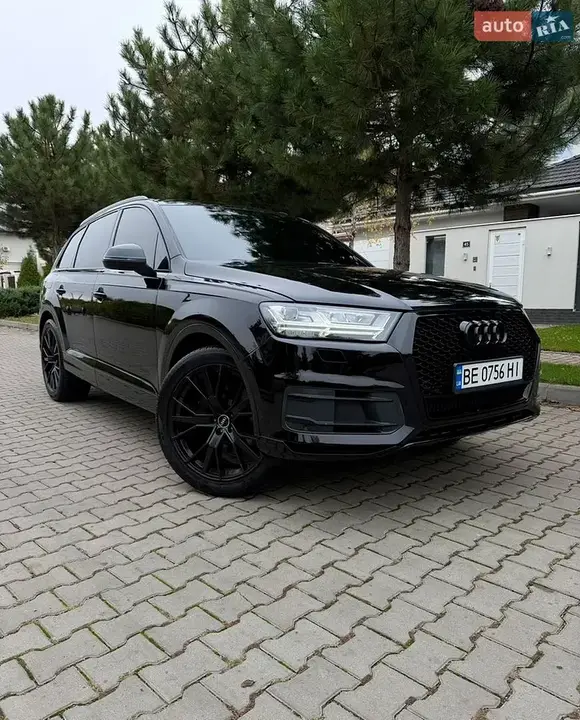 Audi Q7 2017 photo 3
