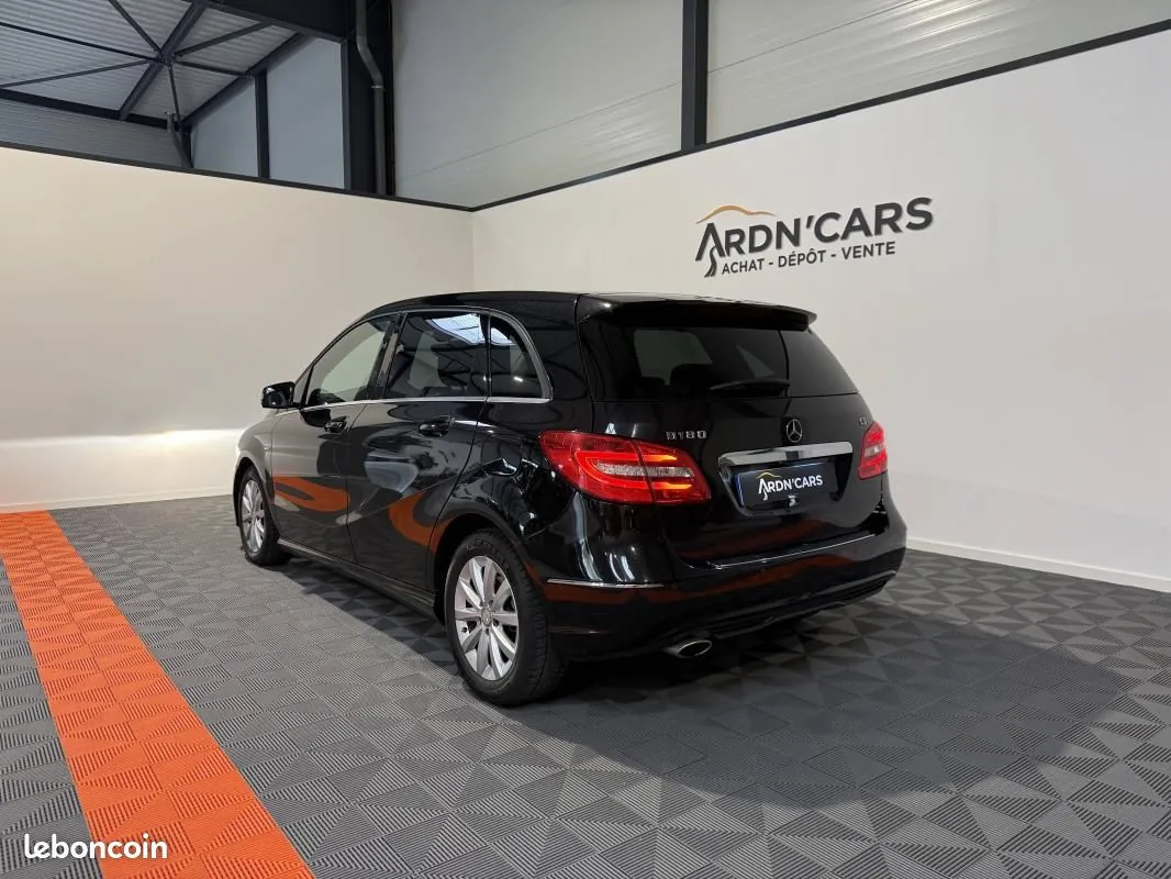 Mercedes-Benz B-Class 2012 photo 4