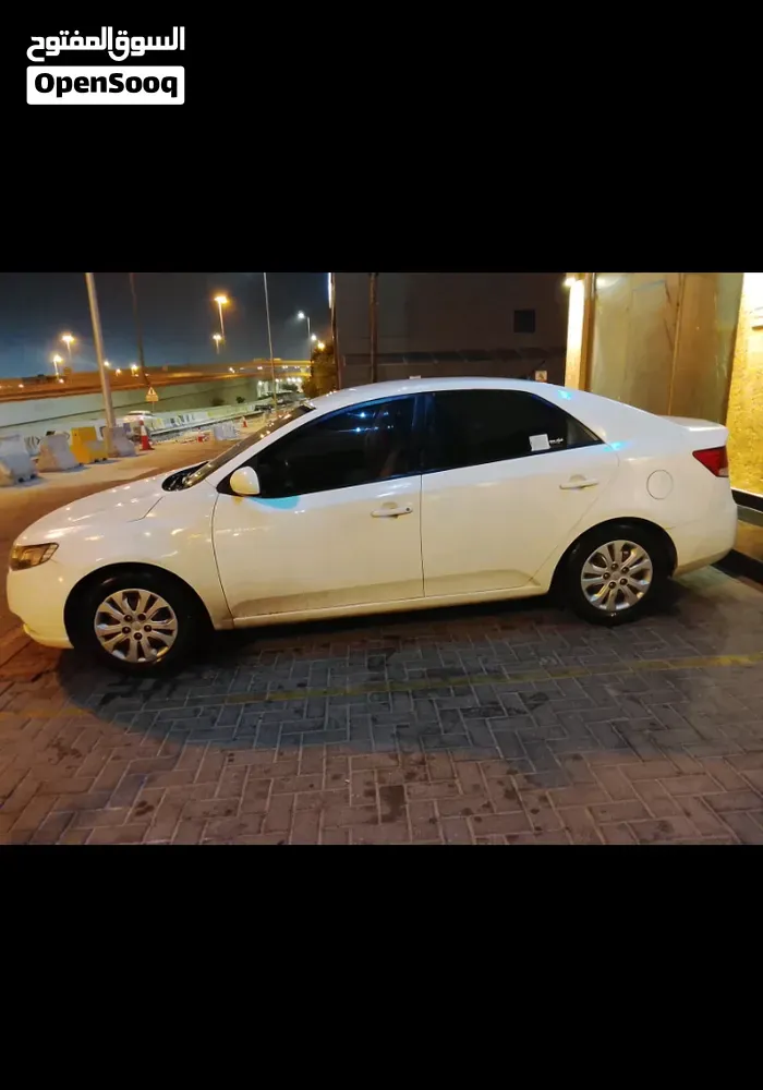 Kia Cerato 2012 photo 4