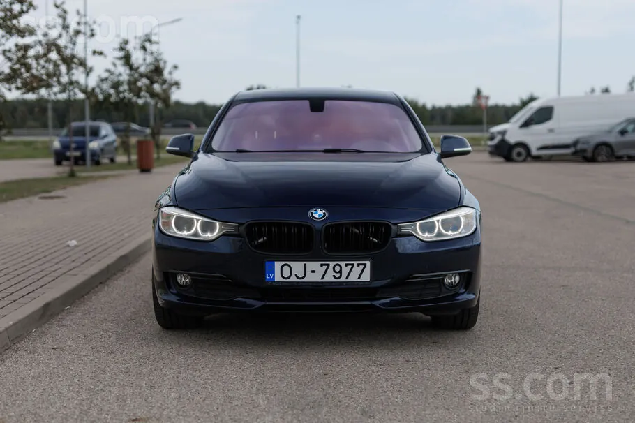 BMW 320 2014 photo 3