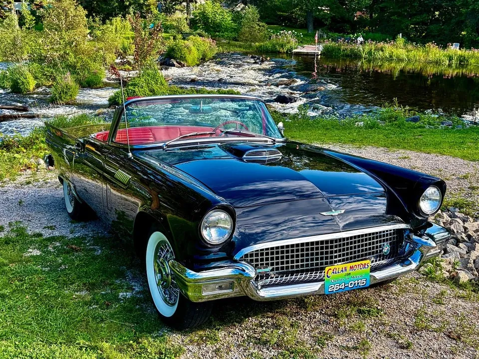 Ford Thunderbird 1957 photo 2