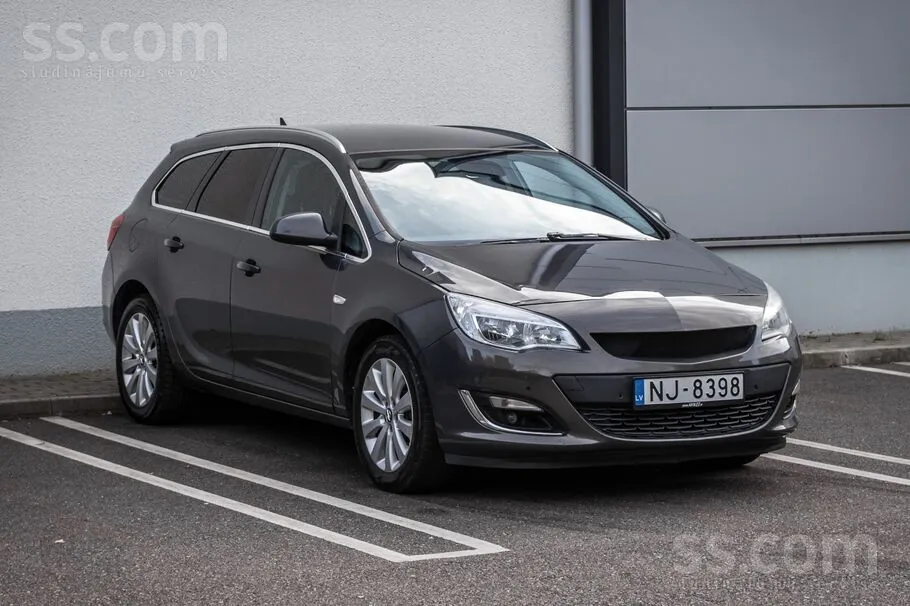 Opel Astra 2014 photo 3