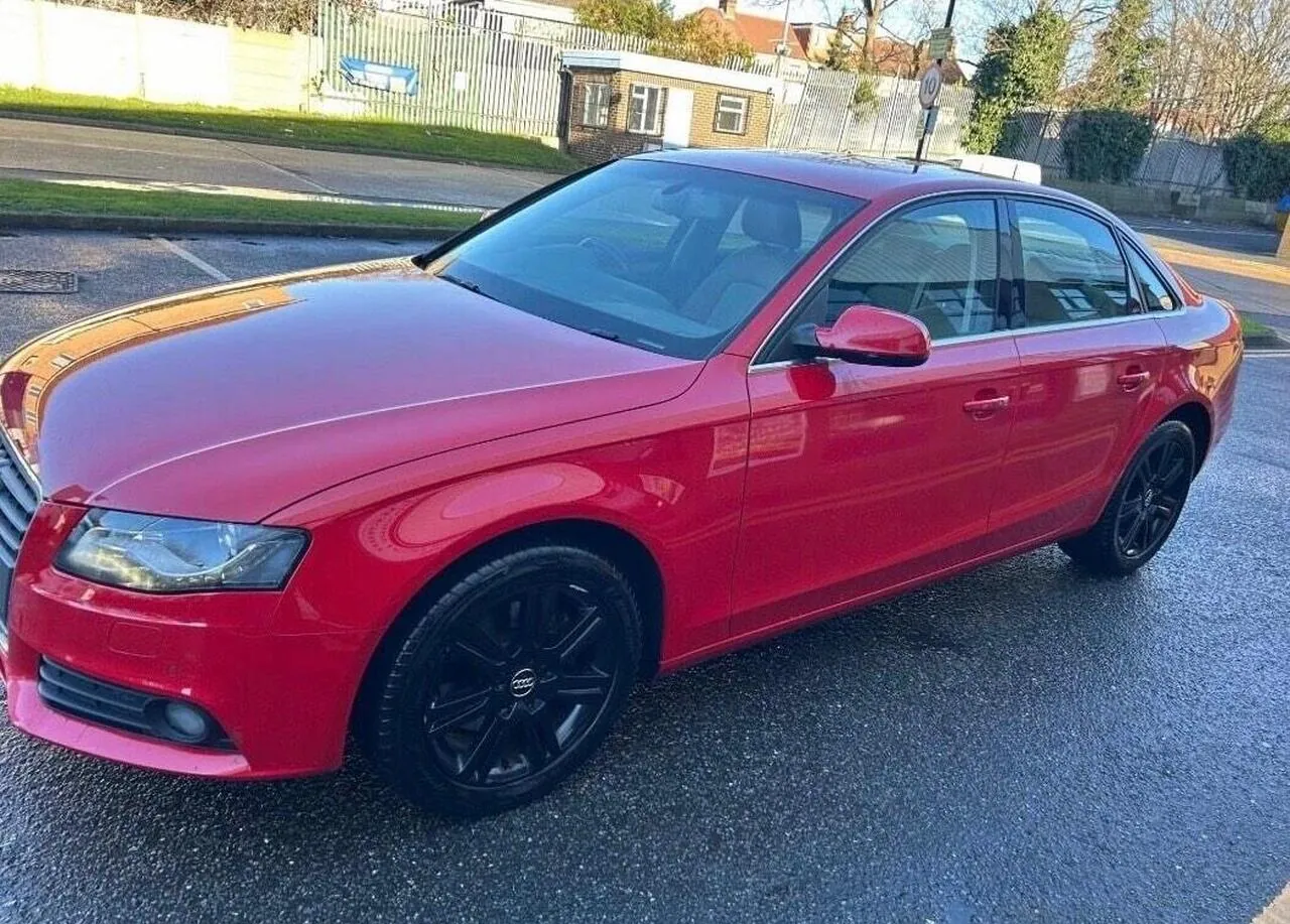 Audi A4 2011 photo 3