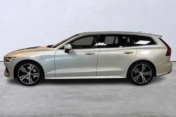 Volvo V60 2020 photo 2