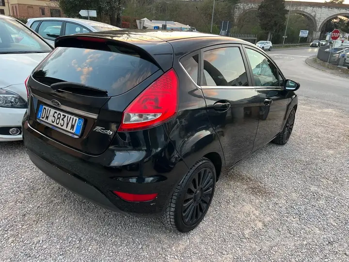 Ford Fiesta 2009 photo 5