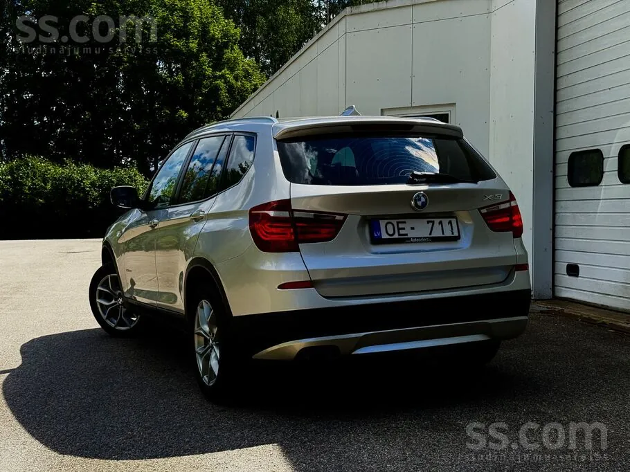 BMW X3 2012 photo 2